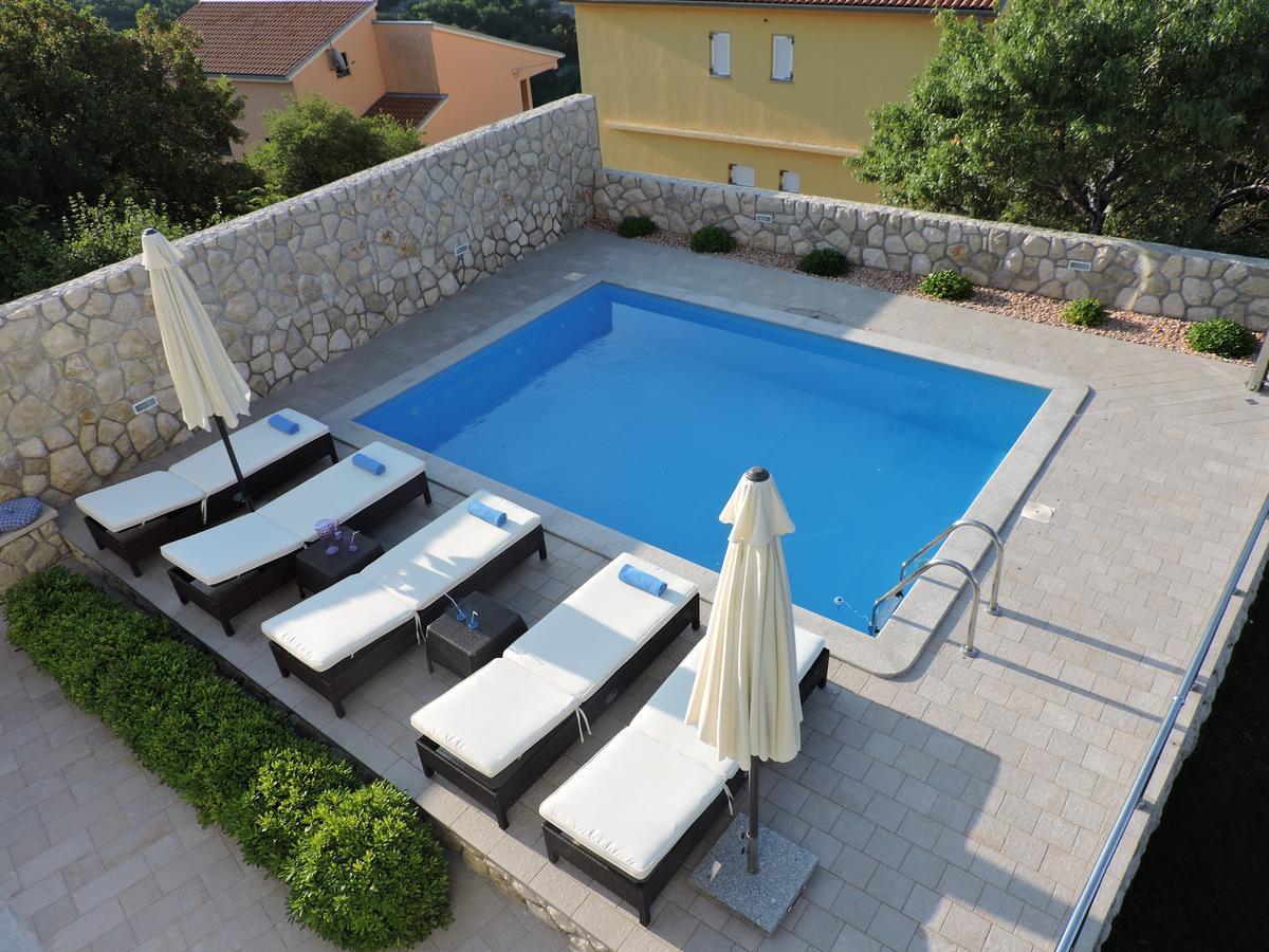 Apartments Villa Residenca Novi Vinodolski Exterior photo